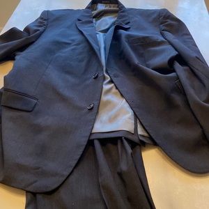 Mens Pronto Uomo 2 piece suit. Charcoal / Dark Grey